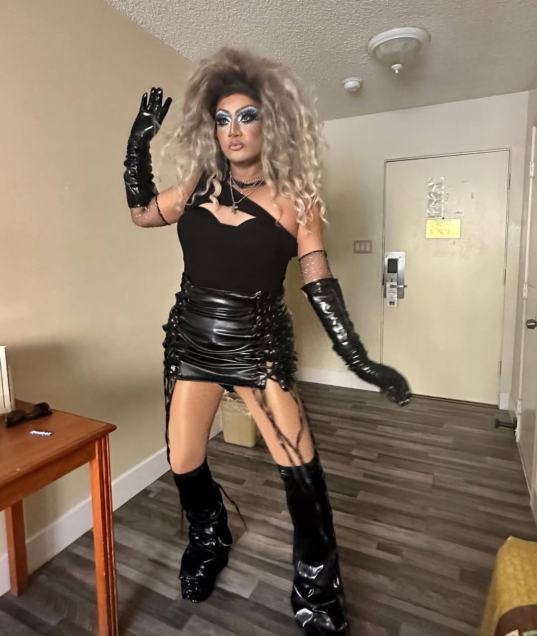 Post 12 by 𝕷𝖔𝖚𝖎𝖊🔥 on Instagram (carousel)