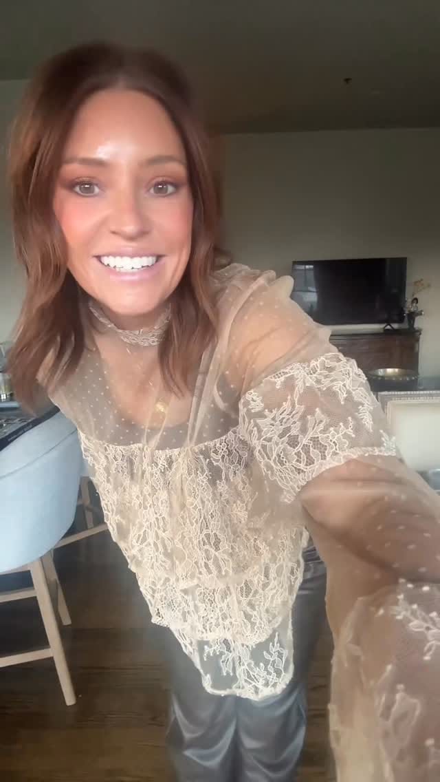 Post 11 by Caris Fairfax on Instagram (video)