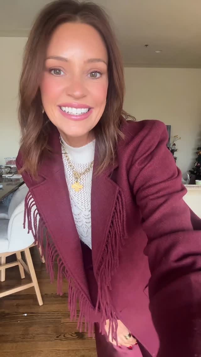 Post 12 by Caris Fairfax on Instagram (video)