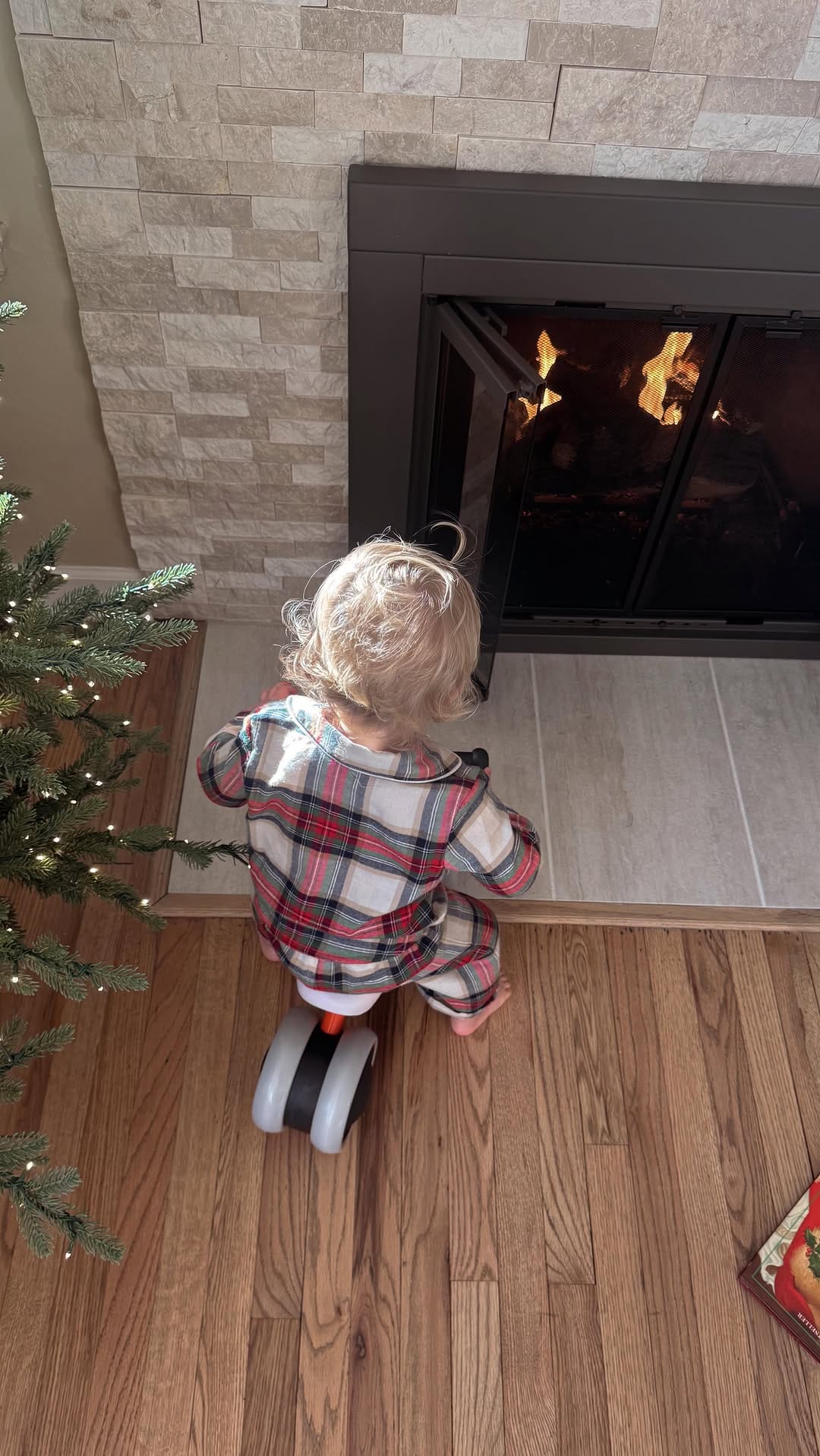 Post 10 by Jaclyn on Instagram (video)