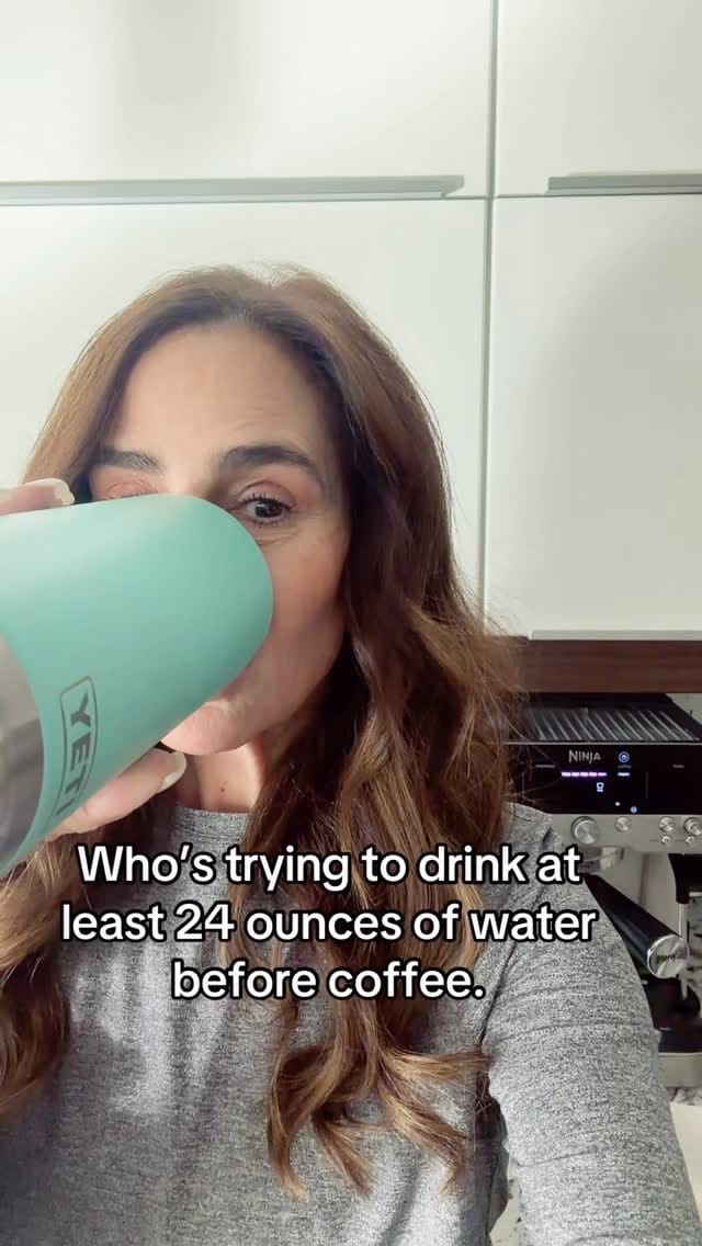 Post 1 by 𝐉 𝐞 𝐚 𝐧 𝐧 𝐞́ on Instagram (video)