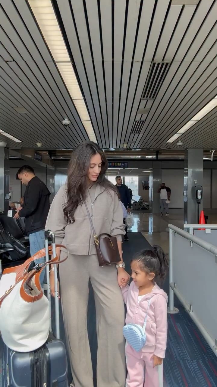 Post 12 by Zainab Fatima | Fashion + Travel blogger on Instagram (video)
