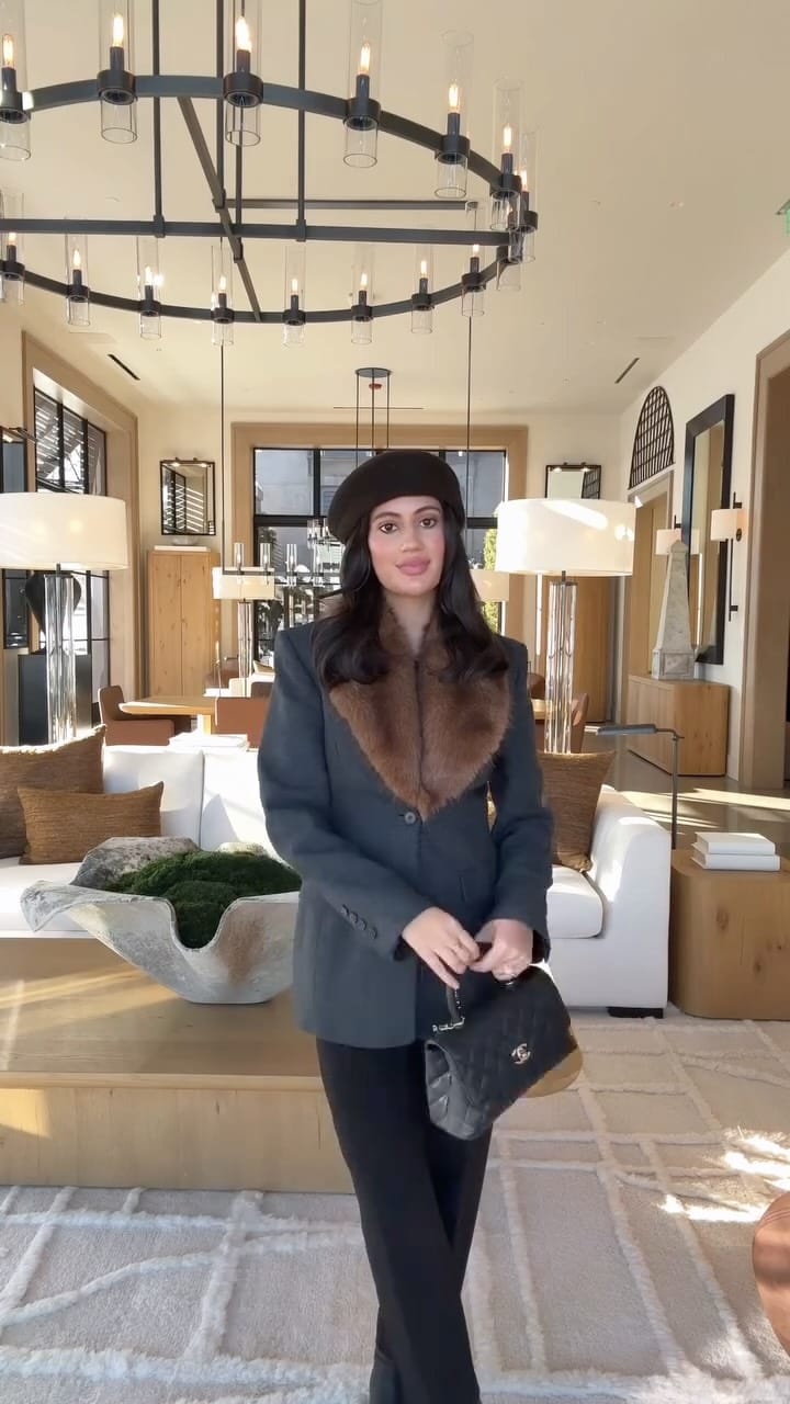 Post 1 by Zainab Fatima | Fashion + Travel blogger on Instagram (video)