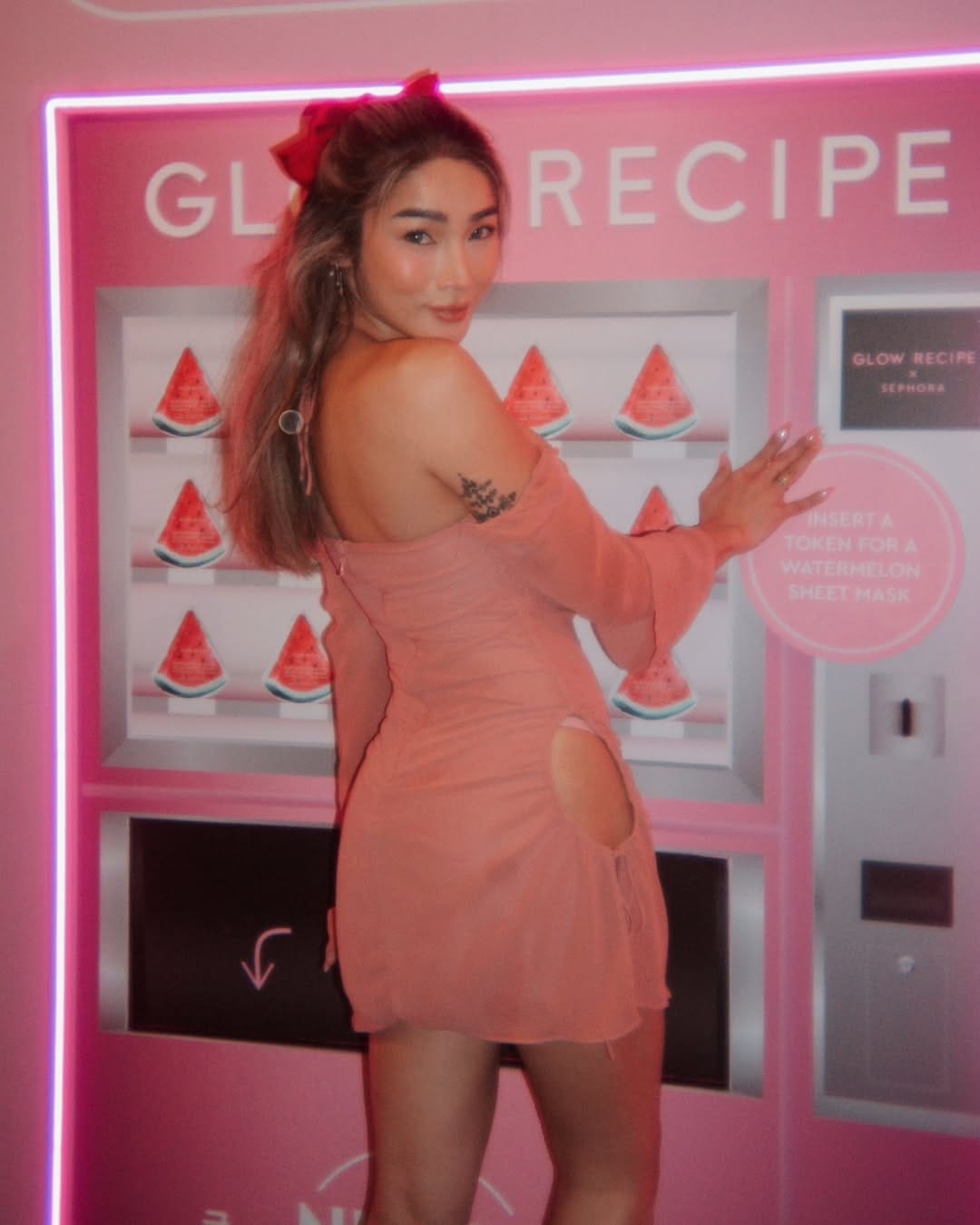 Post 10 by BELLA SNOW on Instagram (carousel)
