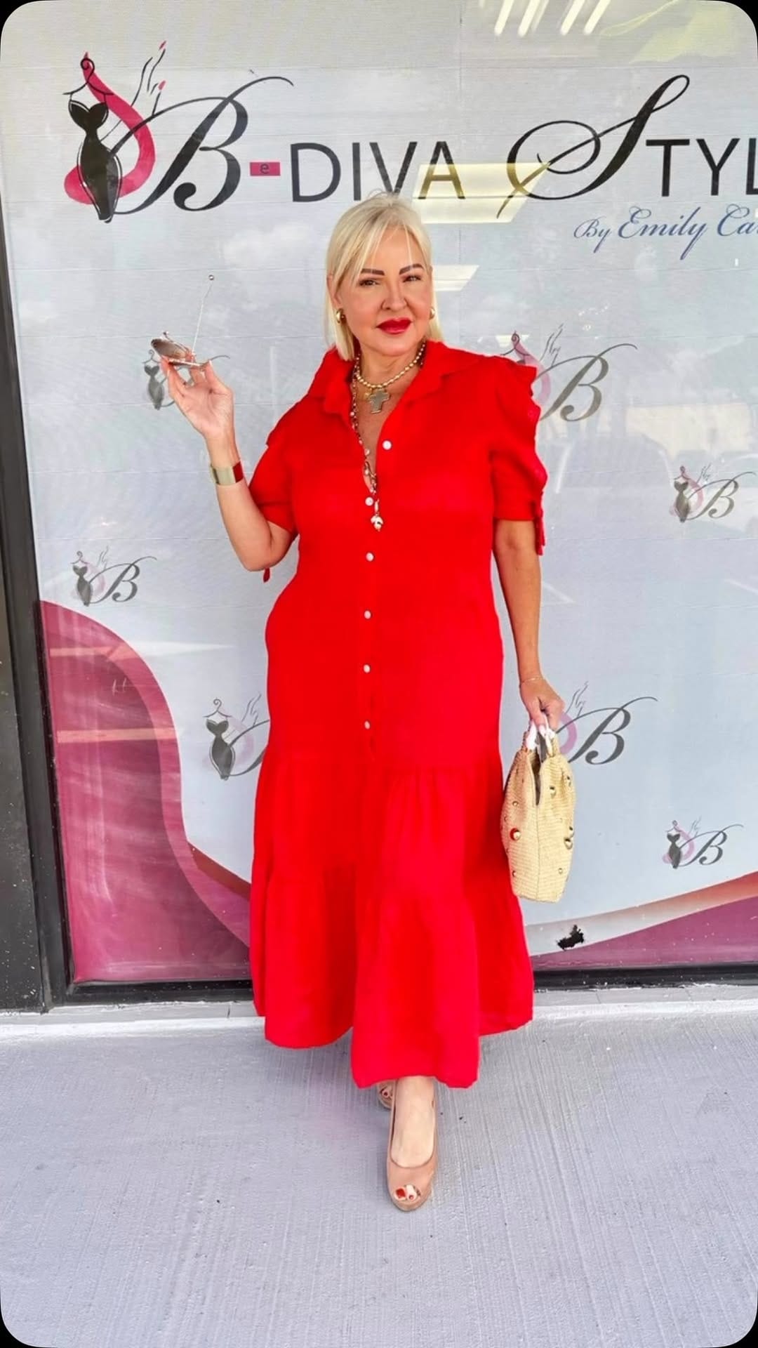Post 11 by Emily Carrizo Fashionista on Instagram (video)