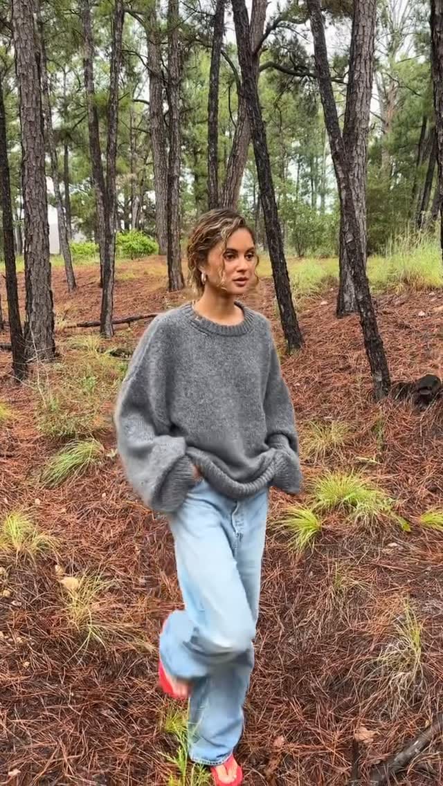 Post 2 by MAMÈNE ™ on Instagram (video)
