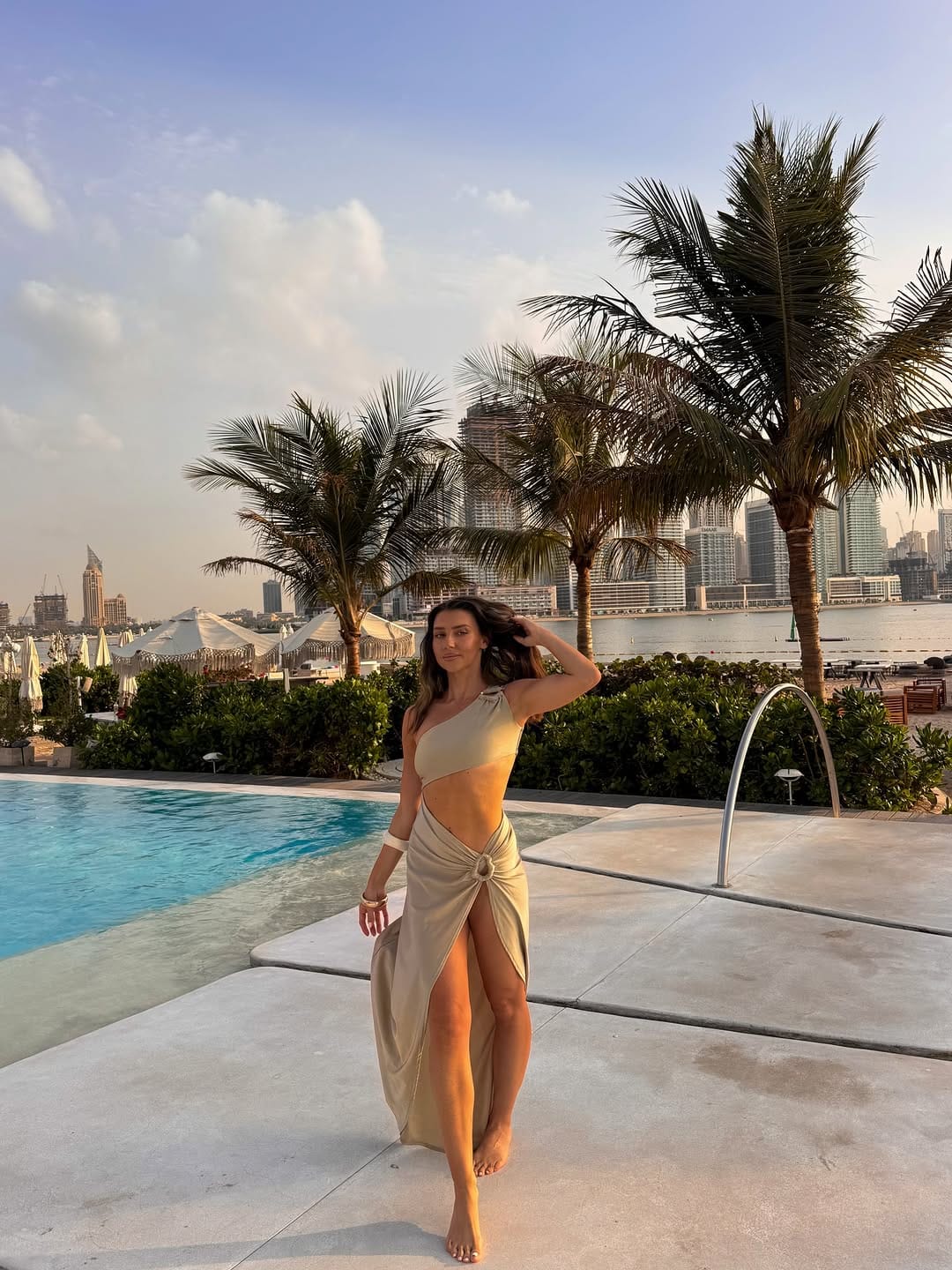 Post 8 by C H A R L O T T E 🌴 on Instagram (carousel)