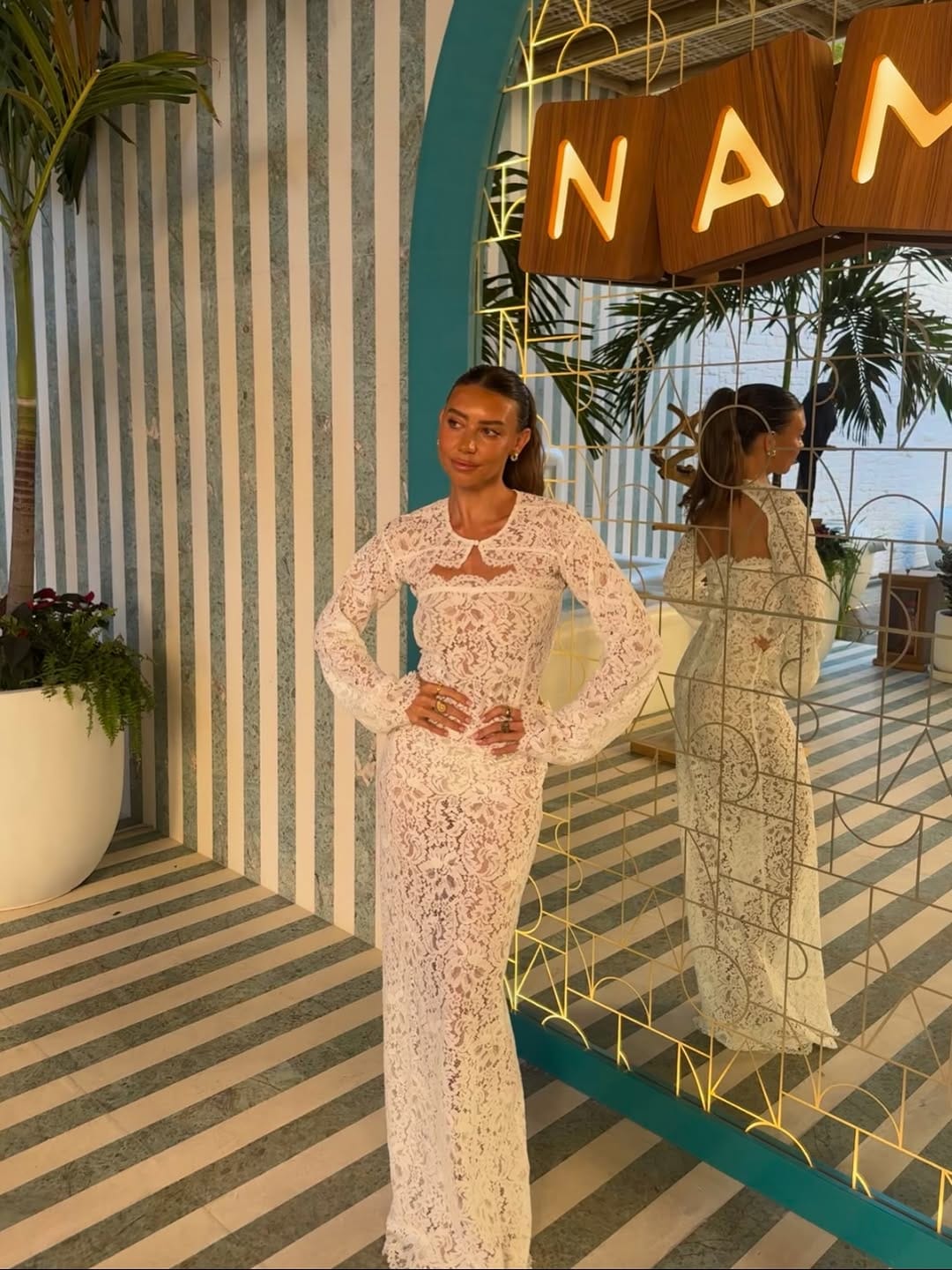 Post 2 by C H A R L O T T E 🌴 on Instagram (carousel)