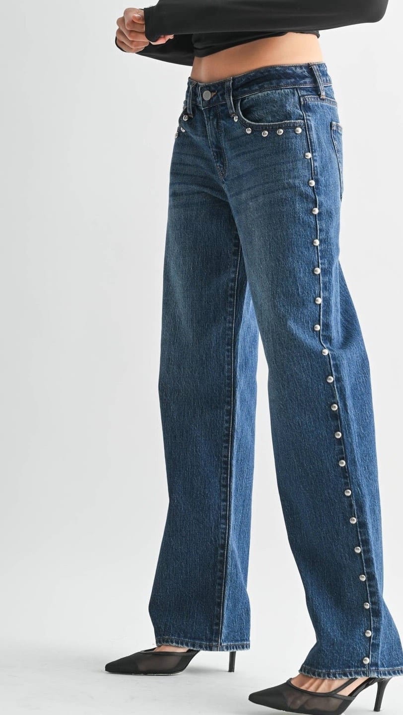 Post 9 by Willow | New Hampshire Women’s Clothing + Home Decor Boutique on Instagram (video)