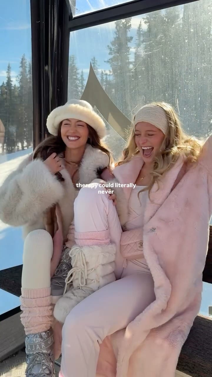 Post 9 by Gia Connie | Outfit Inspo on Instagram (video)