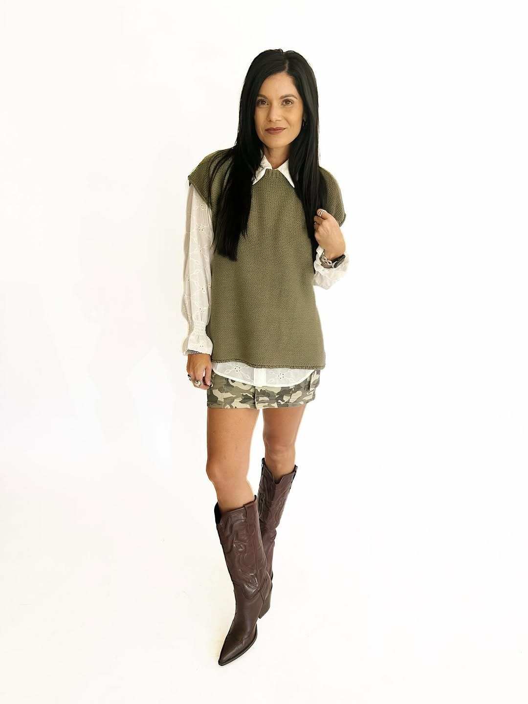 Post 9 by The White Feather Boutique on Instagram (carousel)