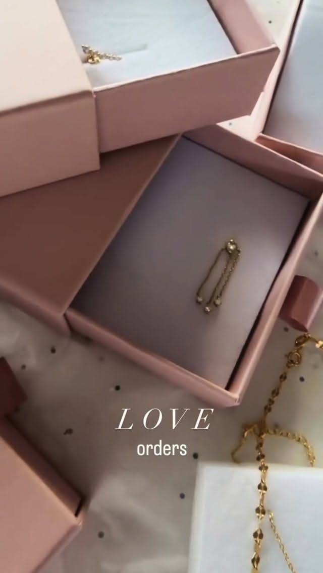 Post 9 by Sapir Kopit - Sapphire Jewelry on Instagram (video)