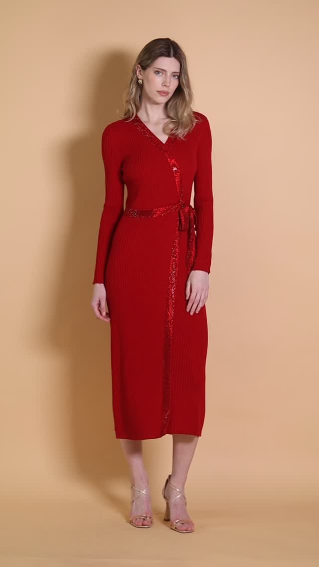 Post 4 by Jessie Liu Collection on Instagram (video)
