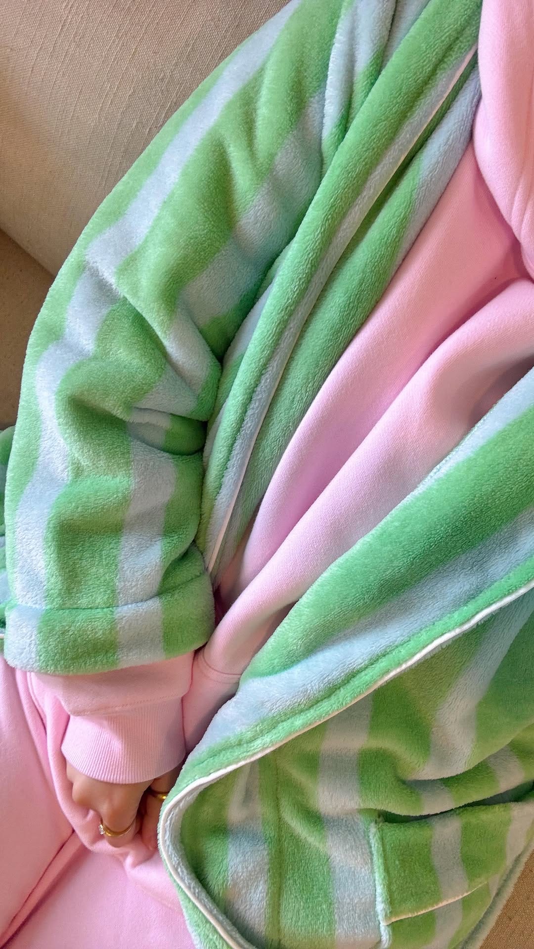 Post 7 by Kaitlyn Edejer on Instagram (video)