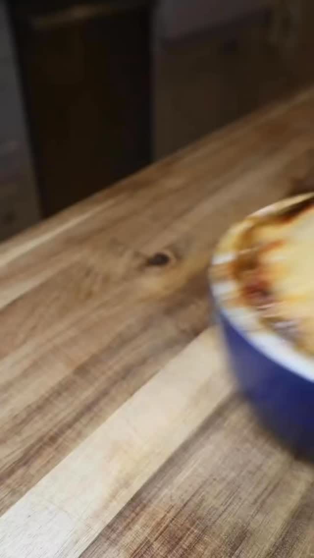 Post 2 by Mogi Bagel on Instagram (video)