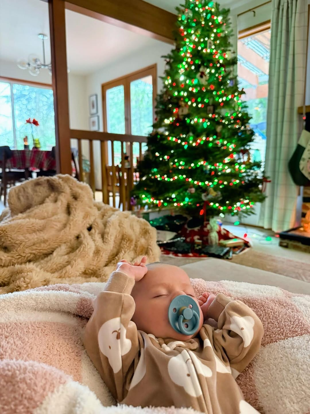 Post 9 by diary of this girl • mom style on Instagram (carousel)