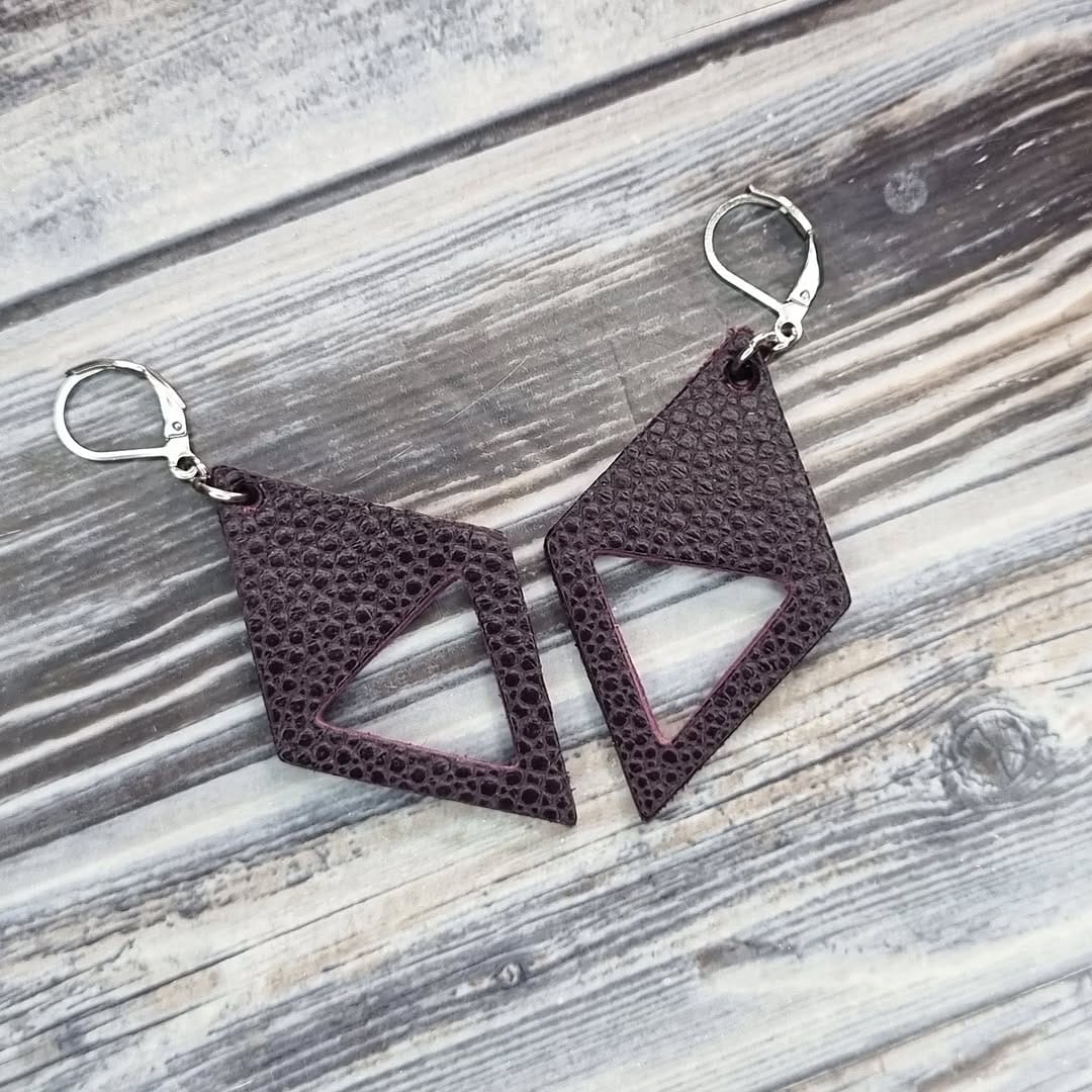 Post 3 by HANDCRAFTED. SUSTAINABLE. JEWELRY on Instagram (image)