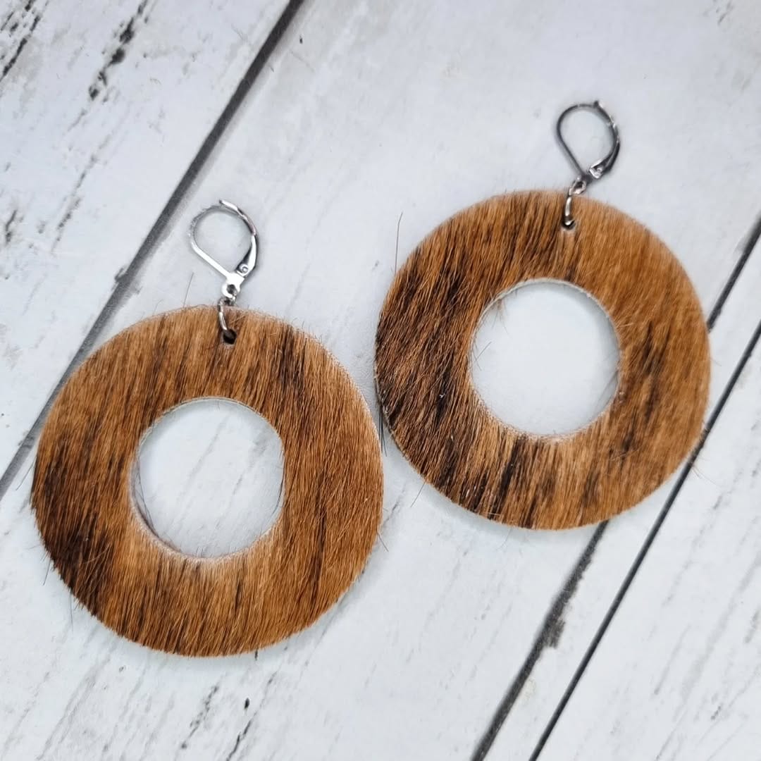 Post 5 by HANDCRAFTED. SUSTAINABLE. JEWELRY on Instagram (carousel)