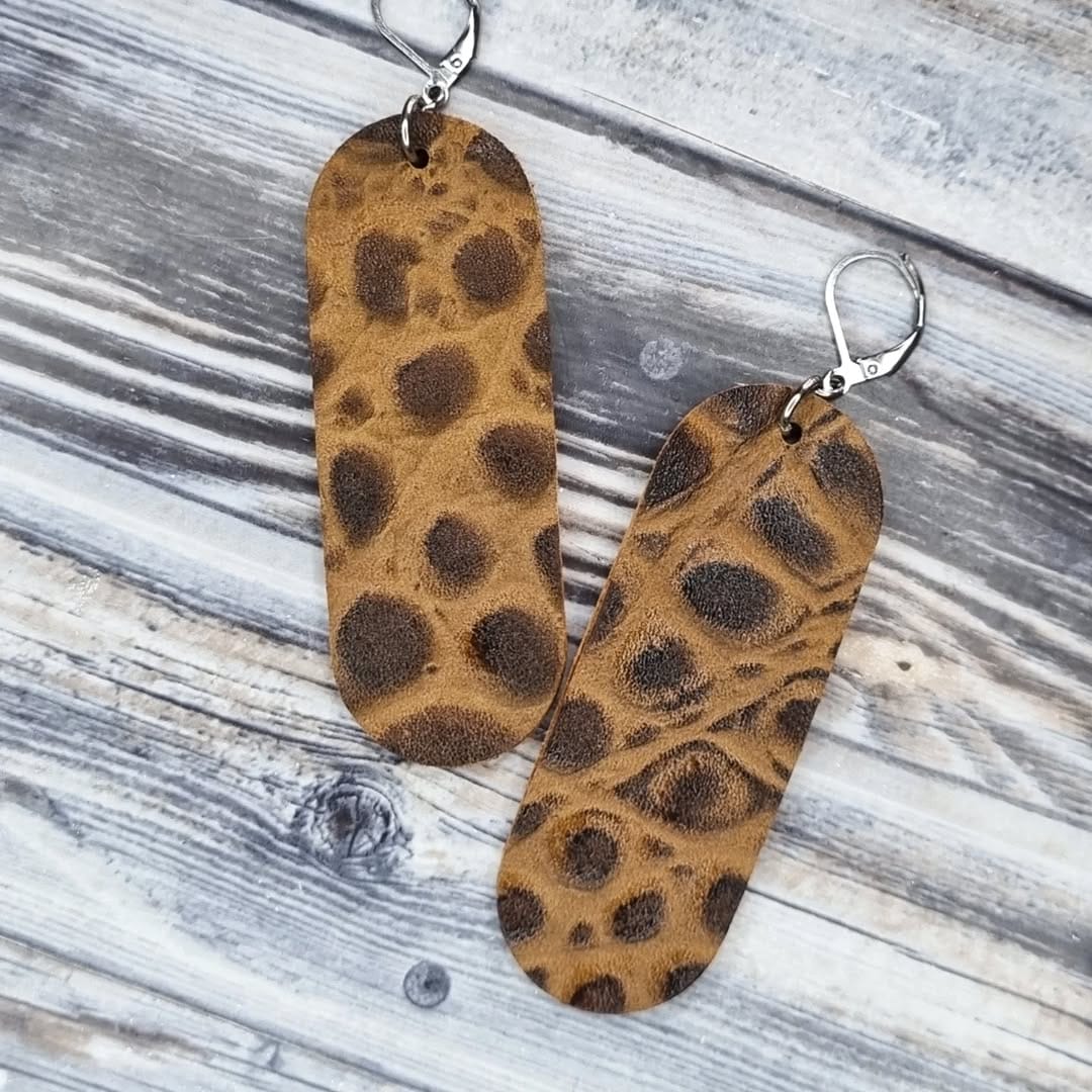 Post 11 by HANDCRAFTED. SUSTAINABLE. JEWELRY on Instagram (carousel)