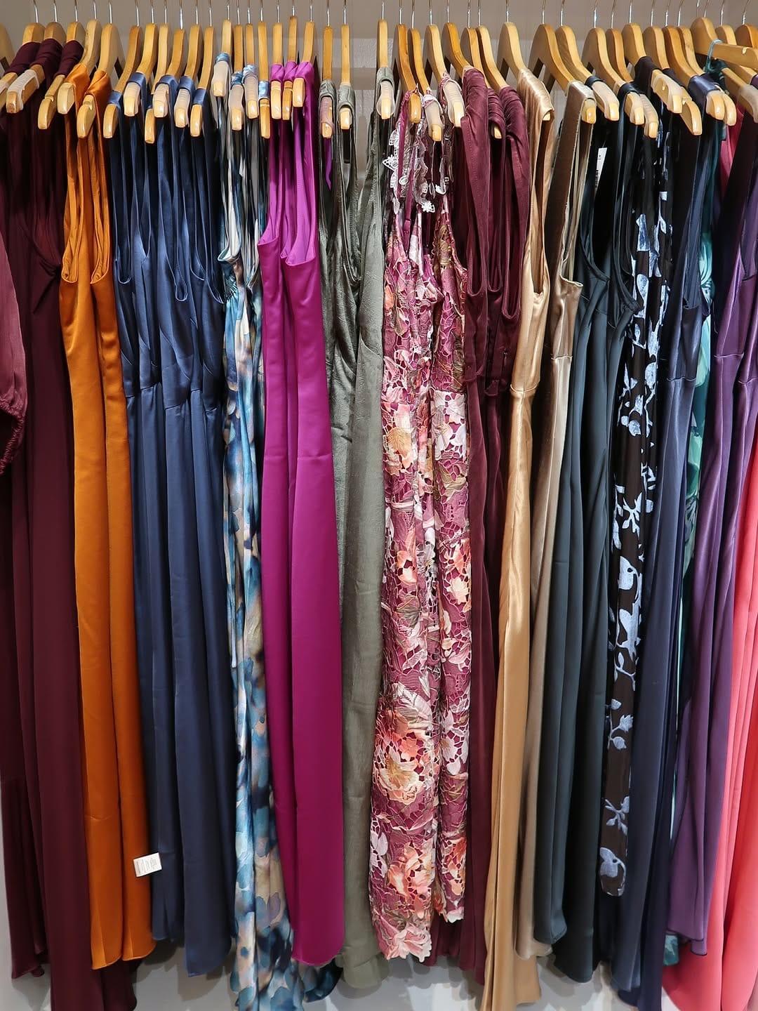 Post 10 by RuthAnn Boutique on Instagram (image)