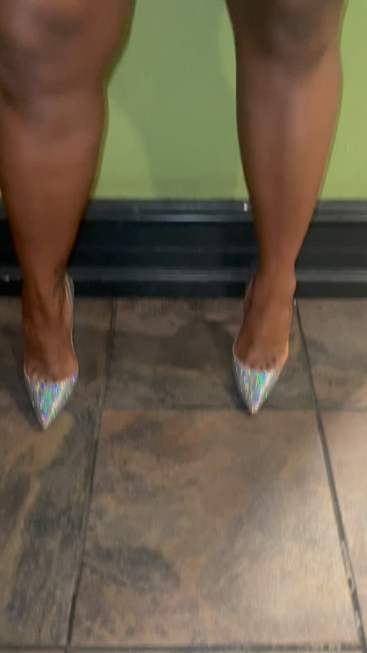 Post 12 by Sincerely Styles on Instagram (video)