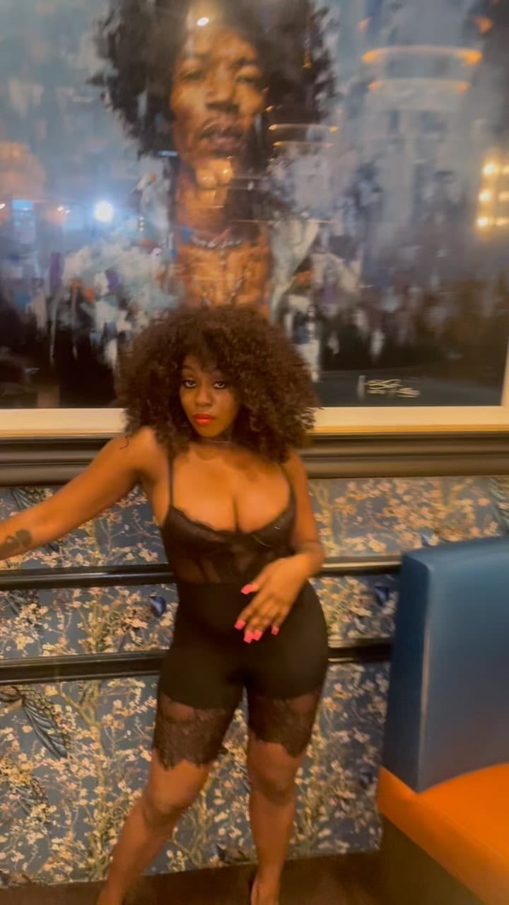 Post 10 by Sincerely Styles on Instagram (video)