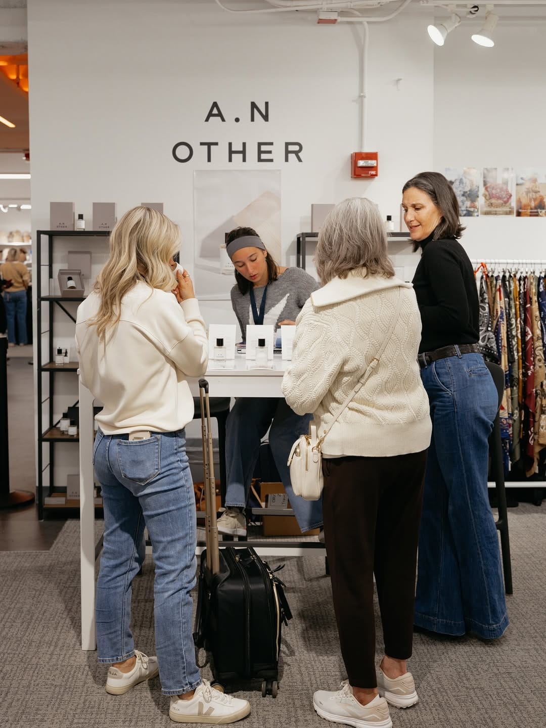 Post 1 by CHICAGO COLLECTIVE WOMEN’S on Instagram (carousel)