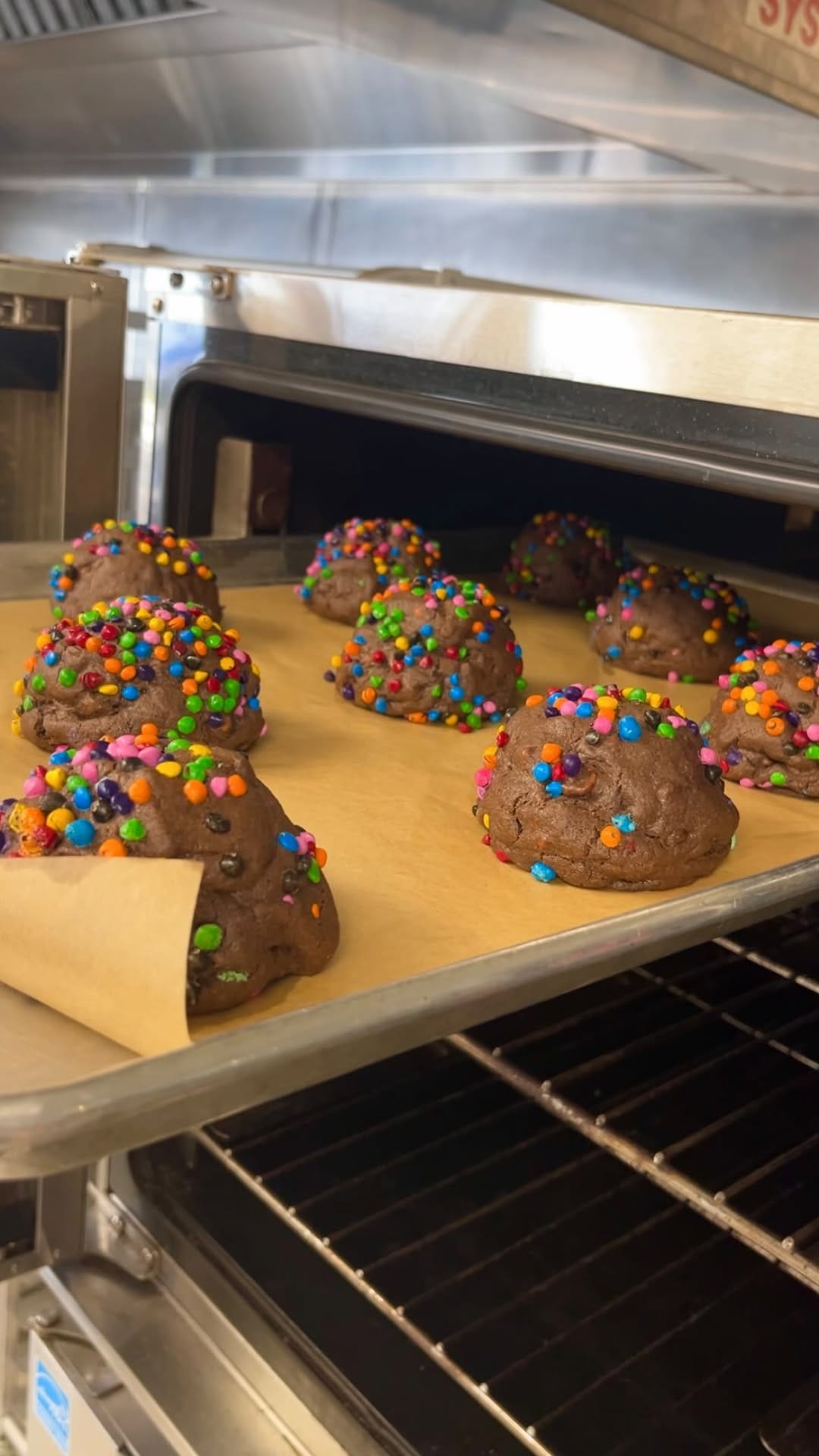 Post 4 by Southie Cookie | Online Cookie Shop on Instagram (video)