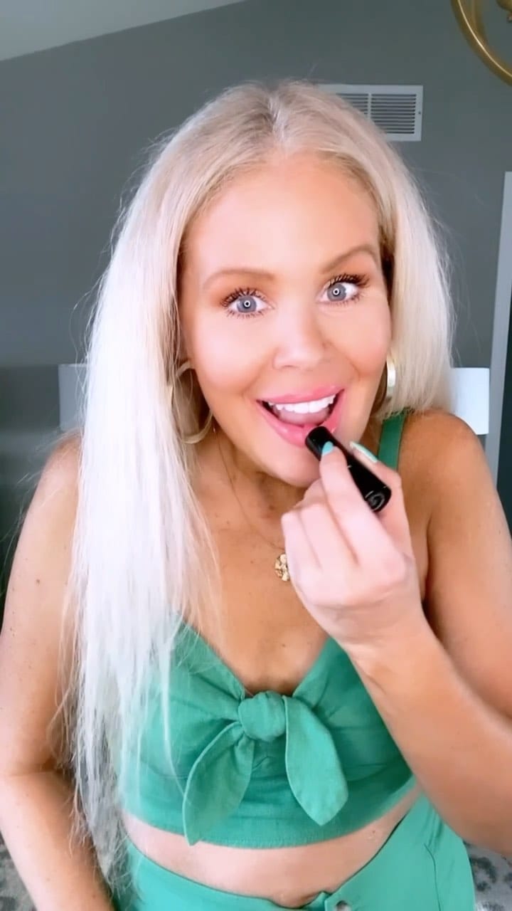 Post 7 by Shanna|Over 40 Fashion & Beauty Tips on Instagram (video)