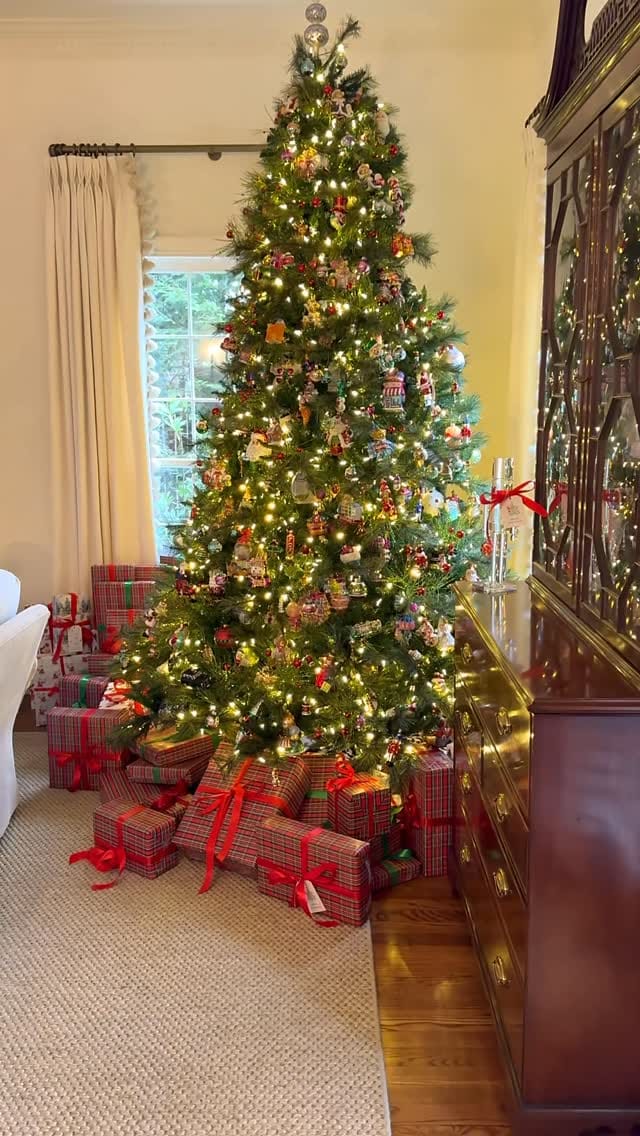 Post 5 by Tracy Williams Moore on Instagram (video)