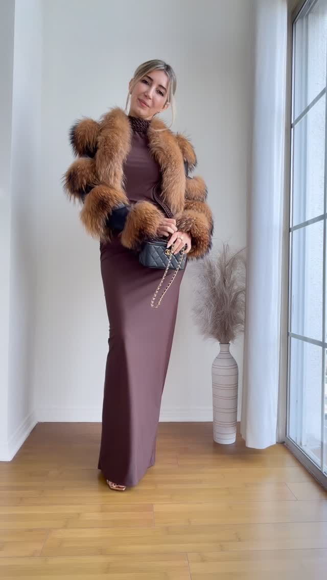 Post 4 by shopUNIQUES.com on Instagram (video)