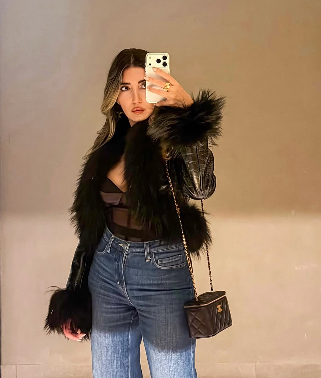 Post 8 by shopUNIQUES.com on Instagram (image)