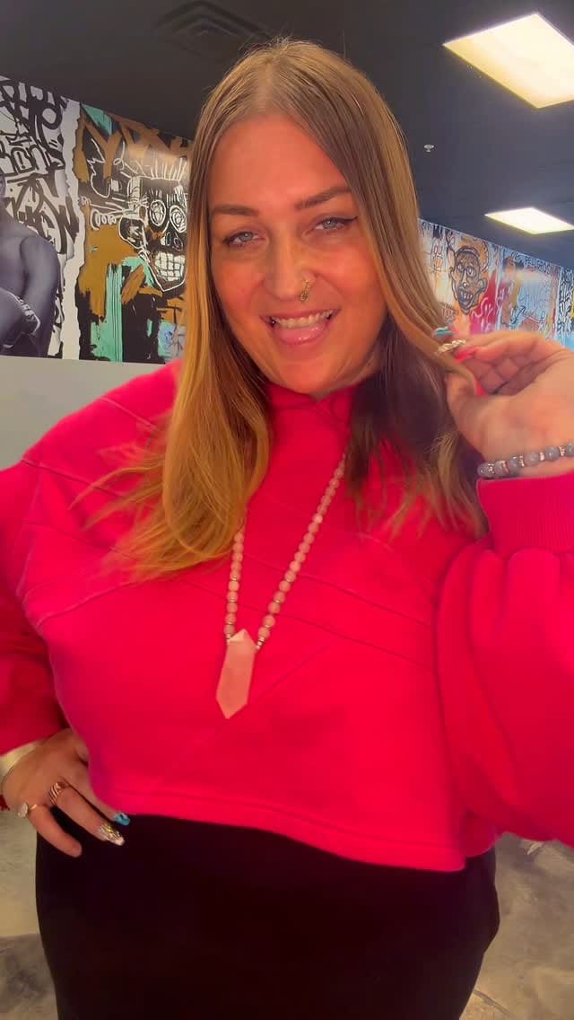 Post 6 by Susan Curry on Instagram (video)