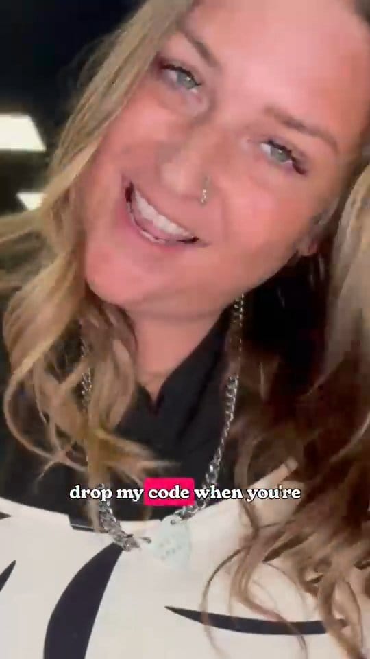 Post 4 by Susan Curry on Instagram (video)