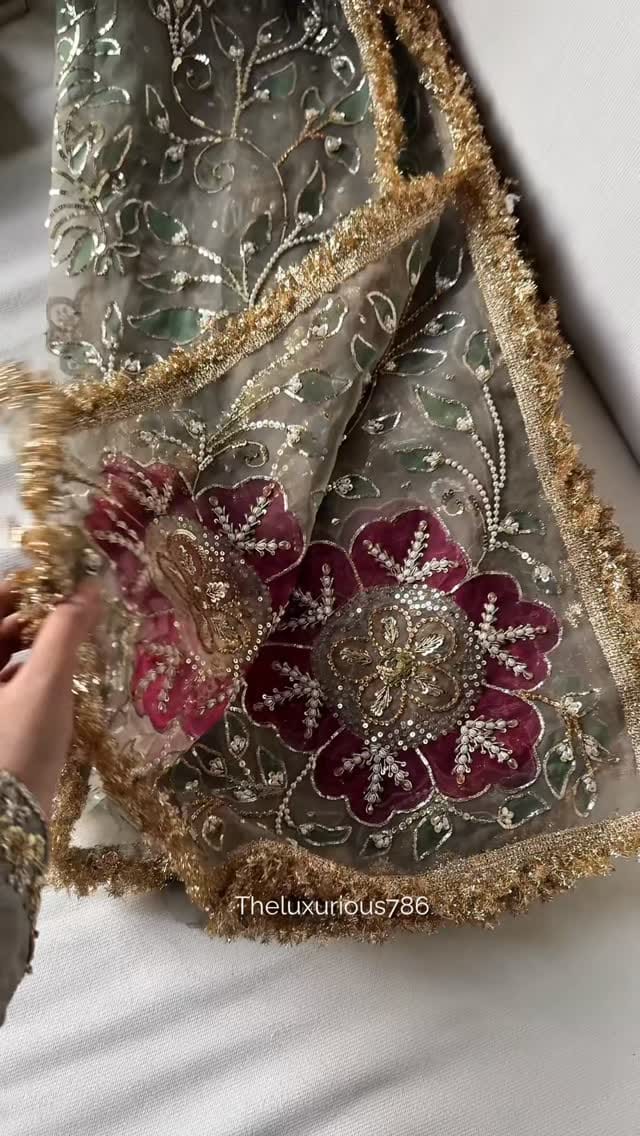 Post 2 by The Luxurious Couture on Instagram (video)