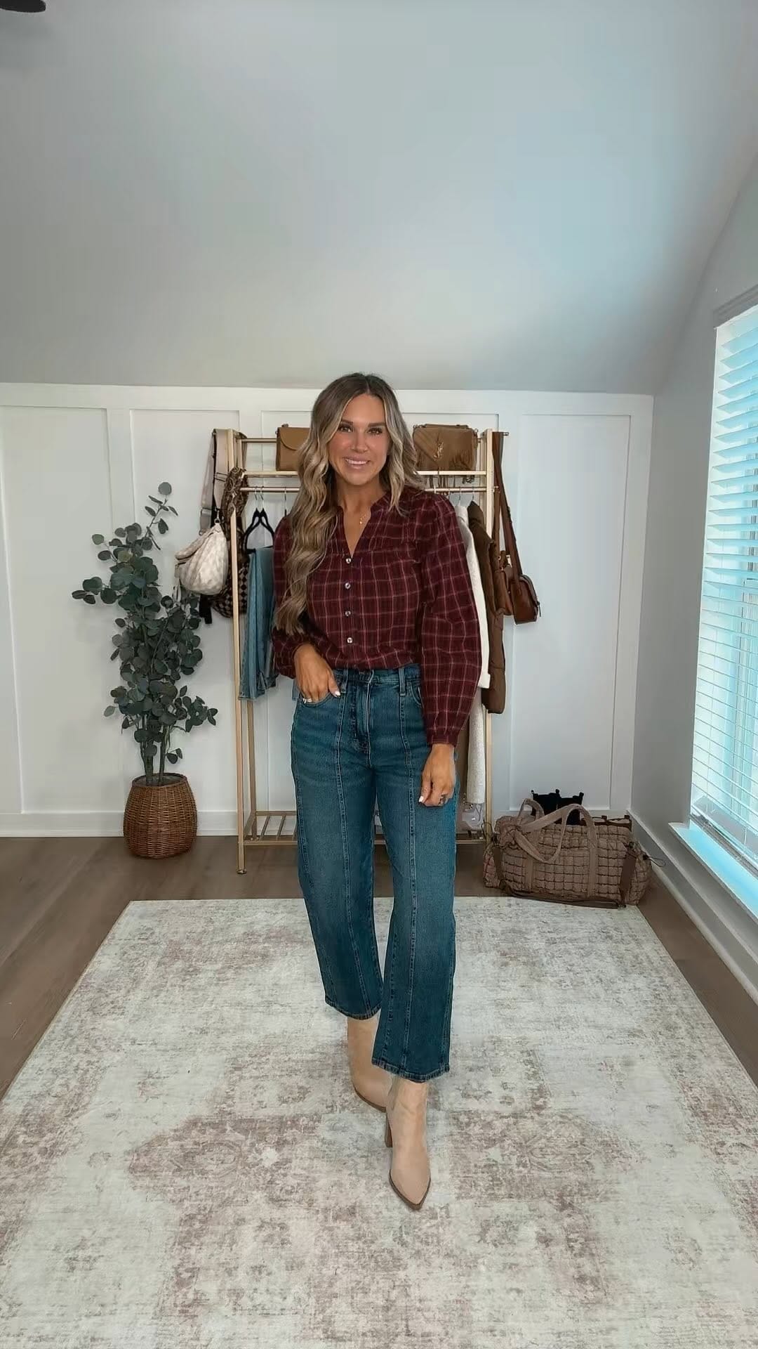 Post 8 by Hilary Clayton on Instagram (video)