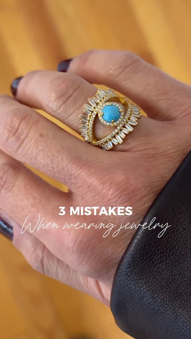 Post 2 by Vesna / JustGlow011 on Instagram (video)