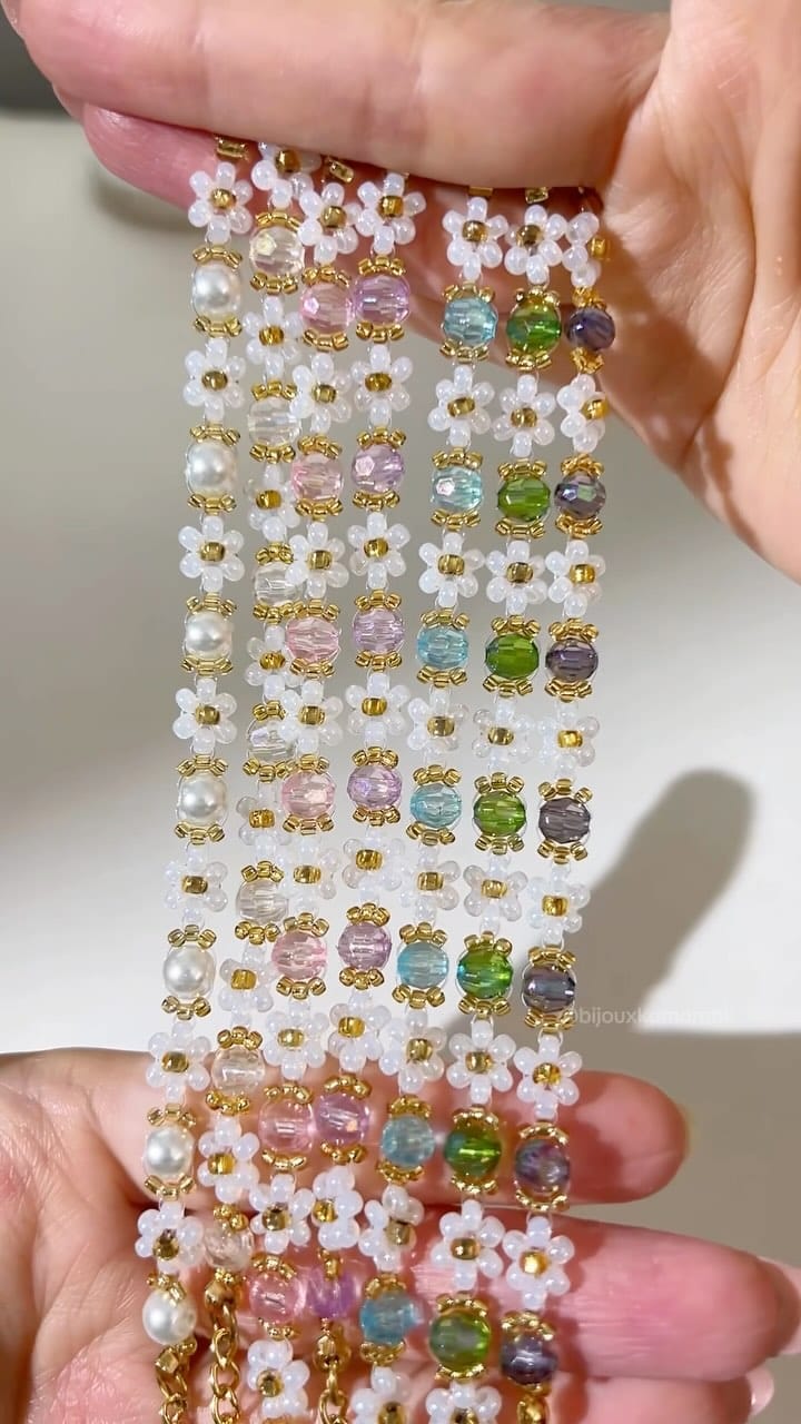 Post 9 by Bijoux Komorebi on Instagram (video)