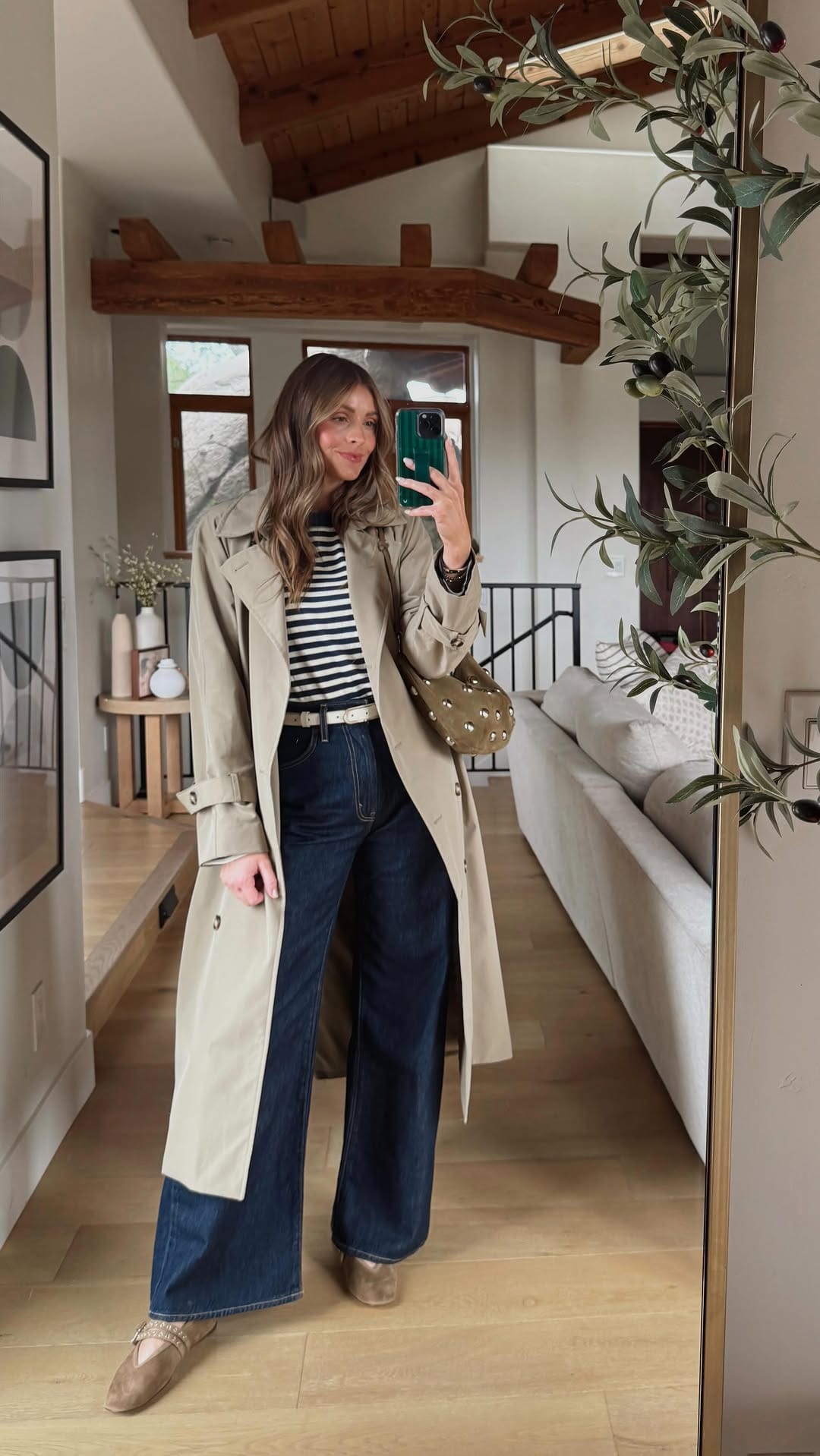 Post 2 by Camilla Thurman on Instagram (video)