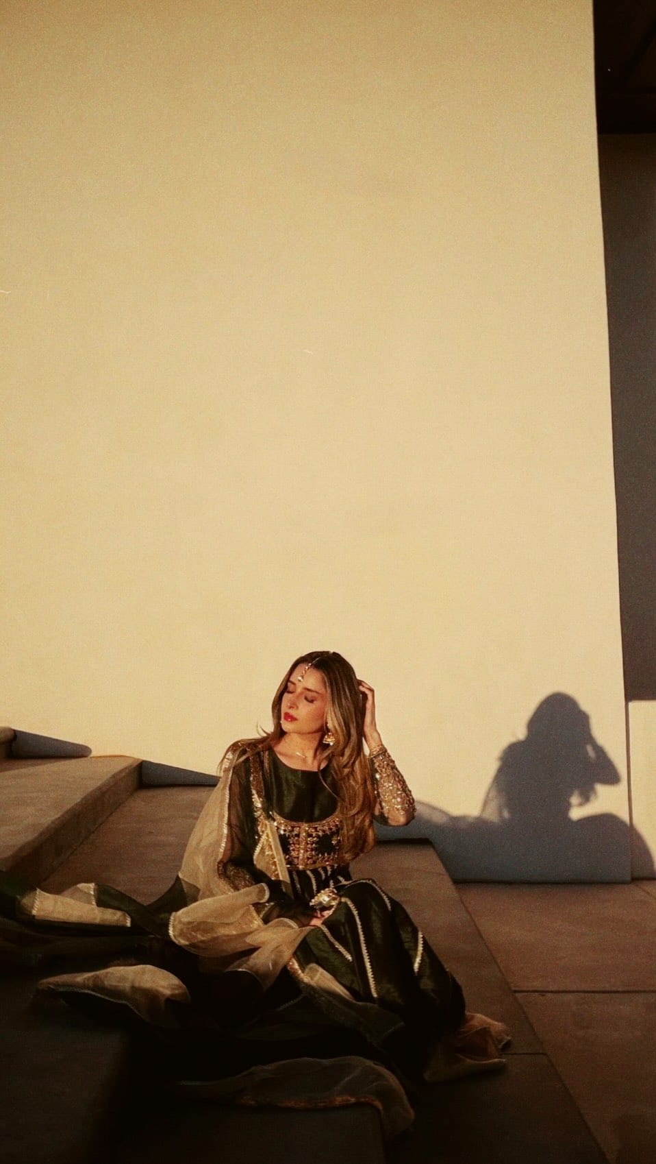 Post 5 by A I S H A on Instagram (video)