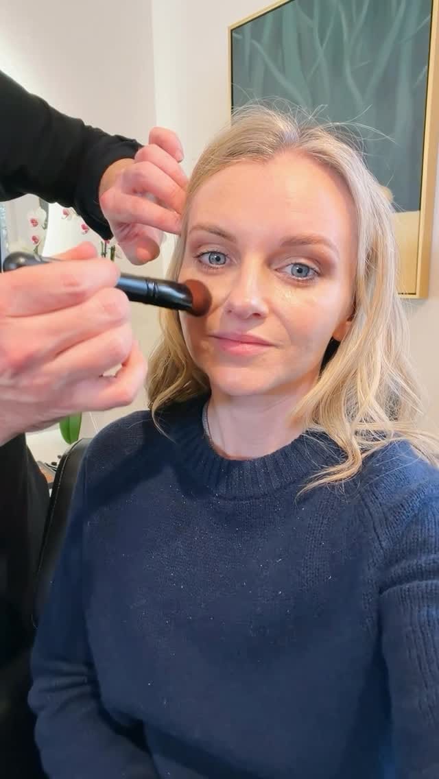 Post 2 by Cathy, Poor Little It Girl on Instagram (video)
