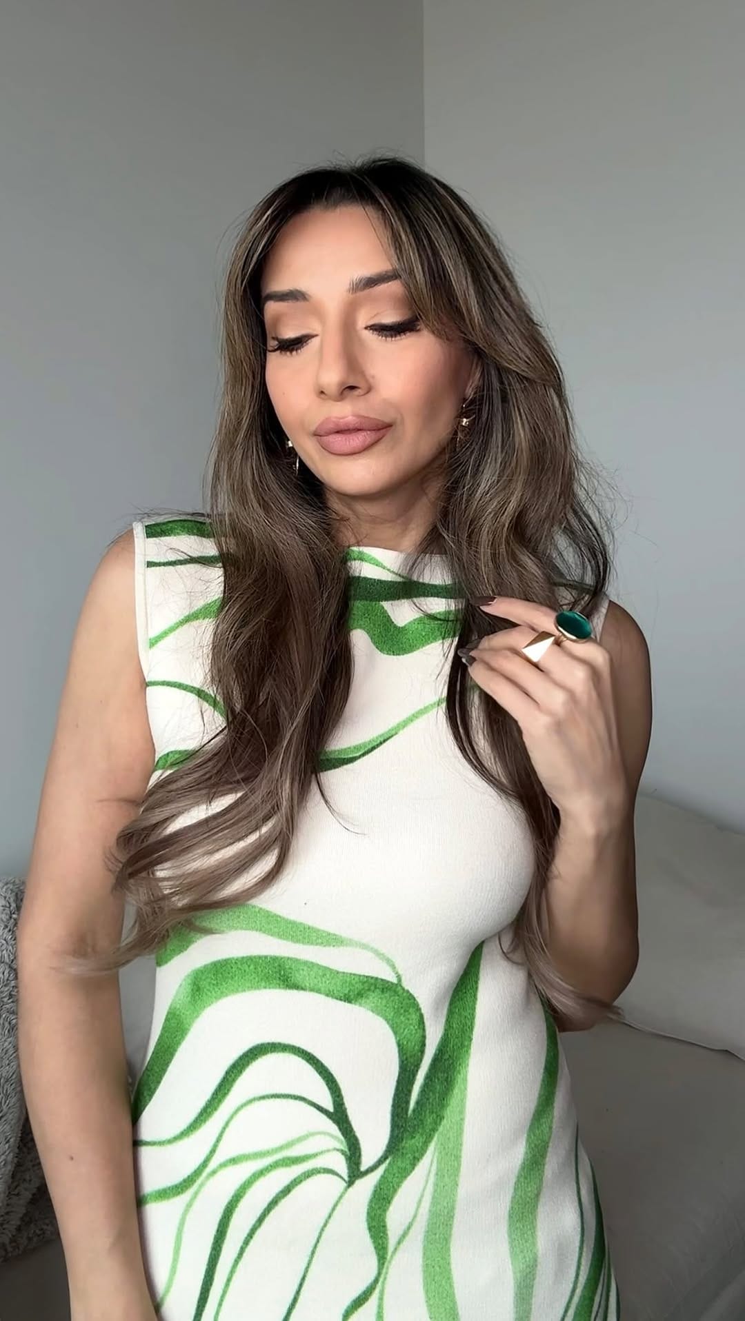 Post 2 by Southasian Beauty Blogger on Instagram (video)