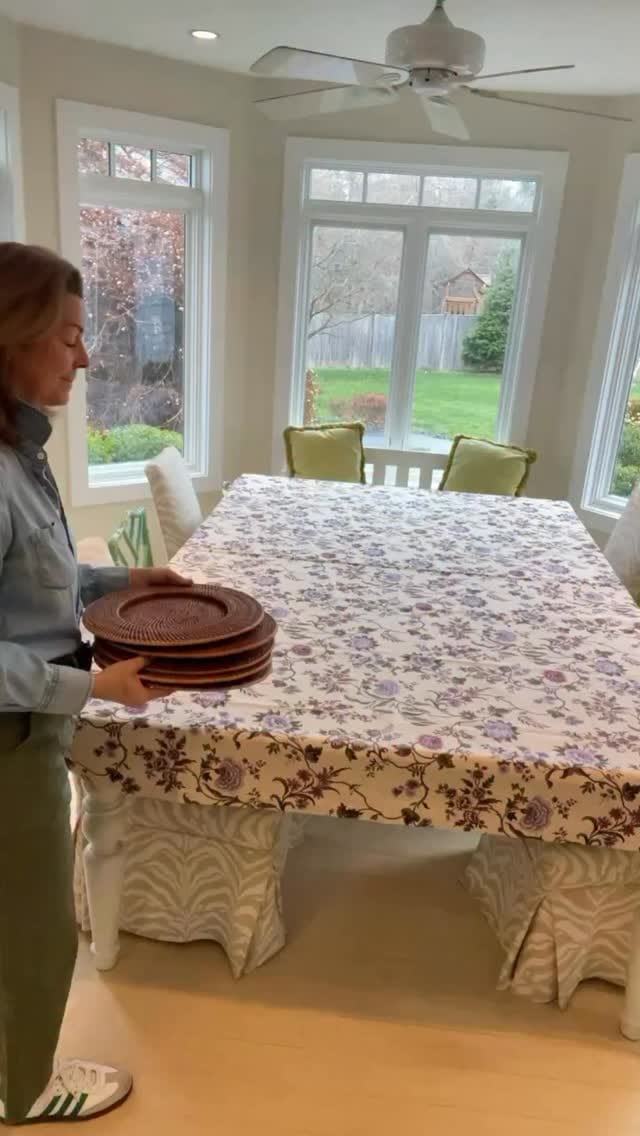 Post 7 by The Wardrobe Whisperer on Instagram (video)
