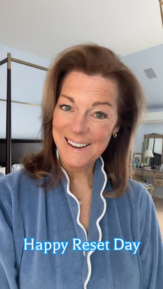 Post 2 by The Wardrobe Whisperer on Instagram (video)