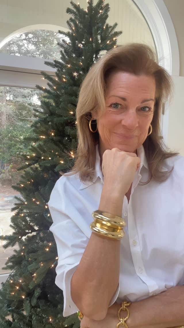 Post 4 by The Wardrobe Whisperer on Instagram (video)