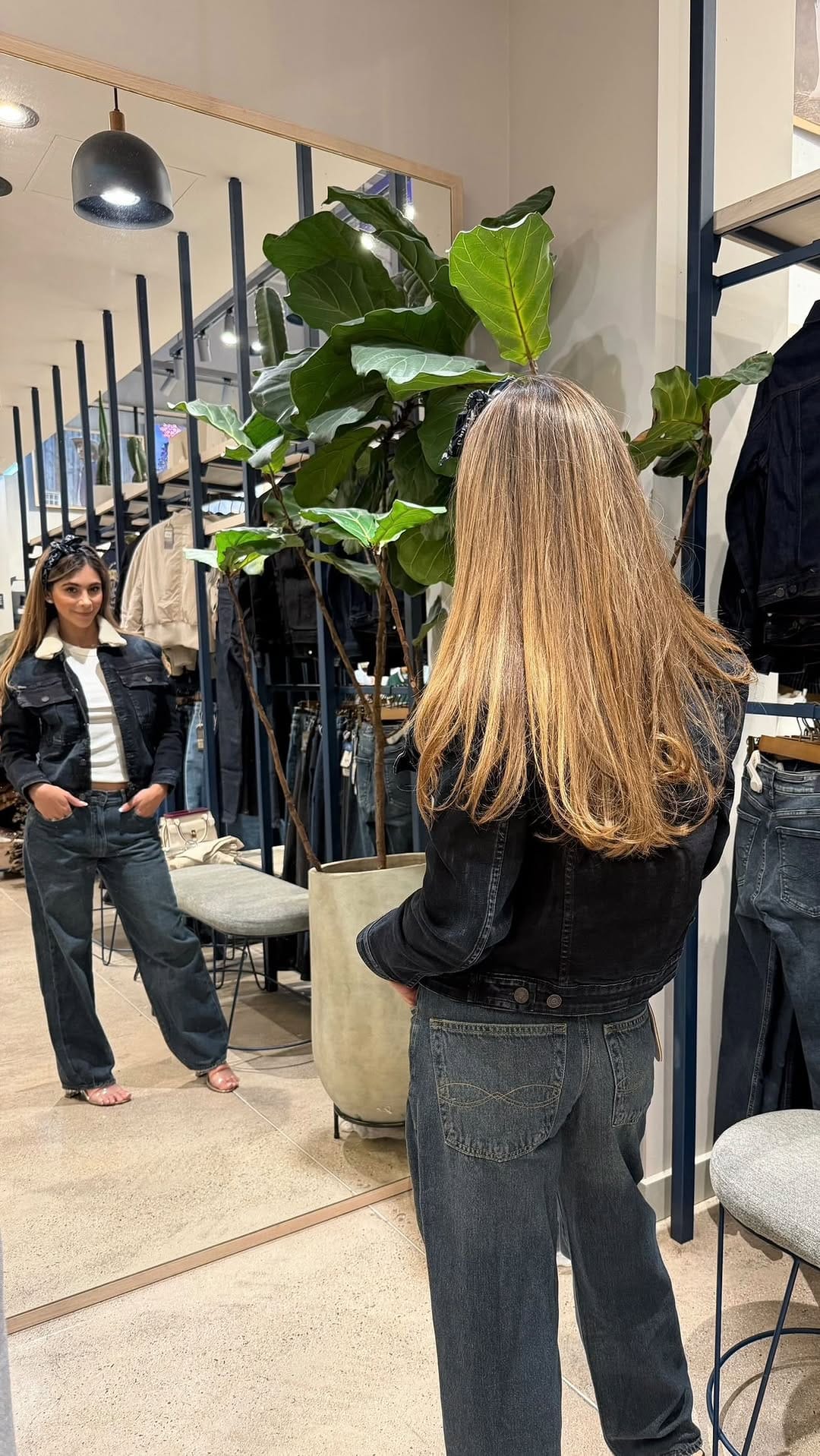 Post 6 by Andrea on Instagram (video)