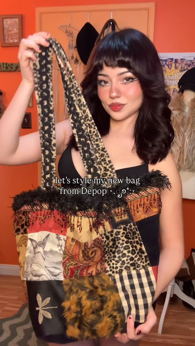 Post 3 by Anais ꫂ ၴႅၴ on Instagram (video)
