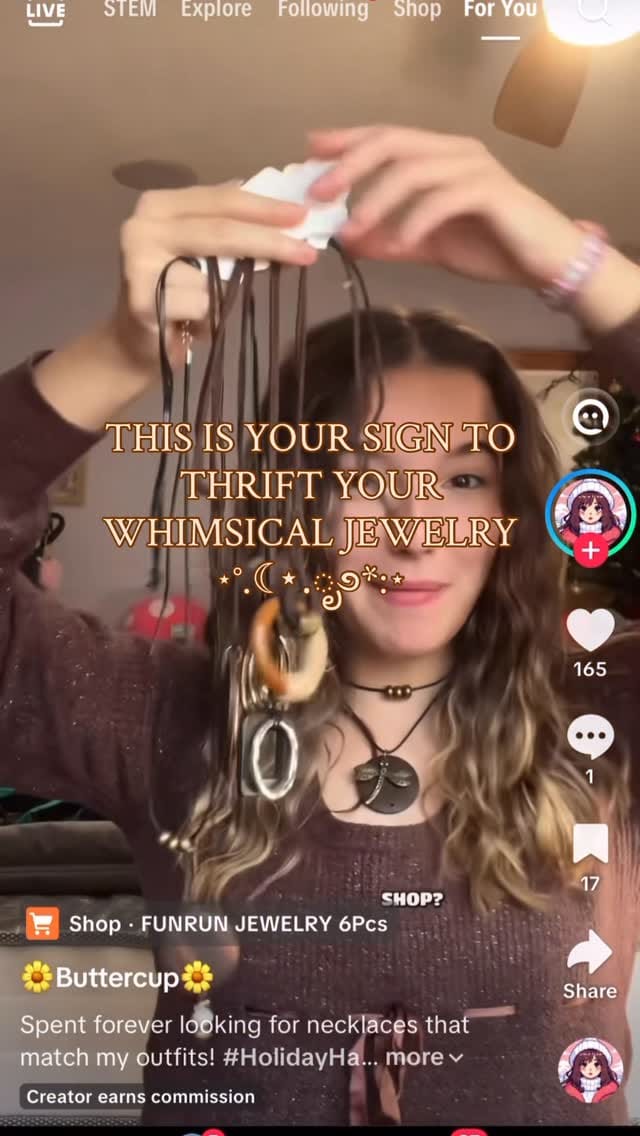Post 6 by Anais ꫂ ၴႅၴ on Instagram (video)