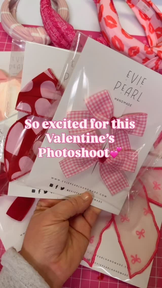 Post 6 by Jenni Shields | Handmade Hair Accessories on Instagram (video)