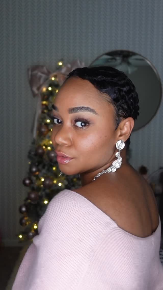Post 8 by Marcia LaChaé (PrettyGirlsWithCurls) on Instagram (video)